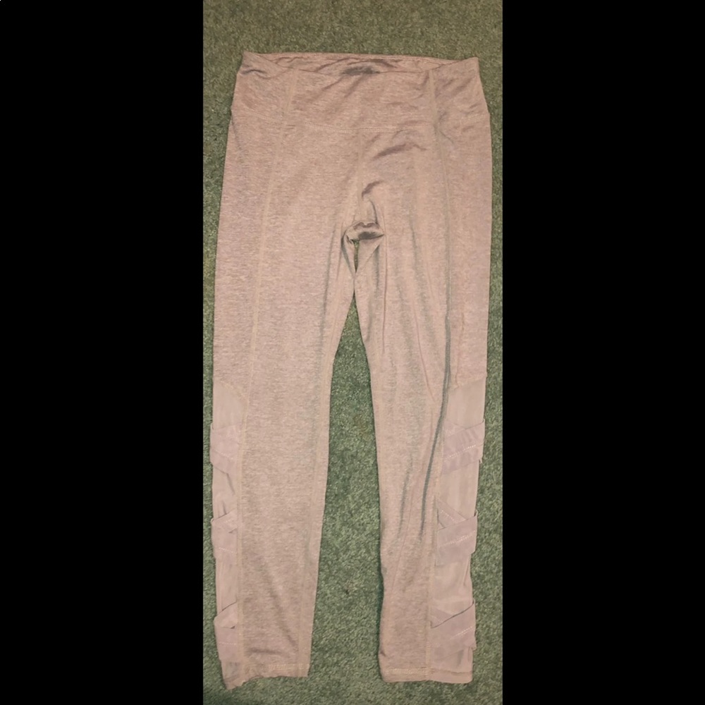 Athletic leggings